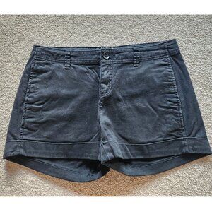 🖤 Elle Black Chino Shorts – Size 6 🖤